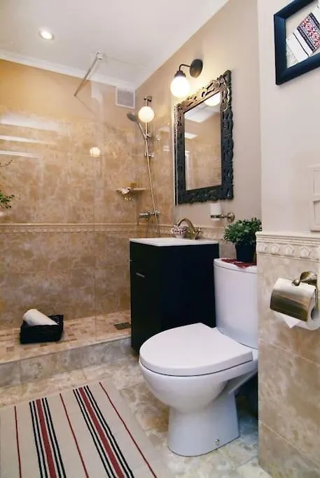 Istoric Center - Romanian Quiet Apartment Bucharest